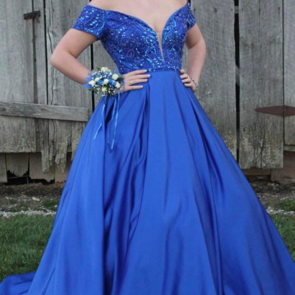 Sherri hill prom dress